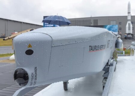    Великобритания вынуждает Германию передать Украине дальнобойные ракеты Taurus