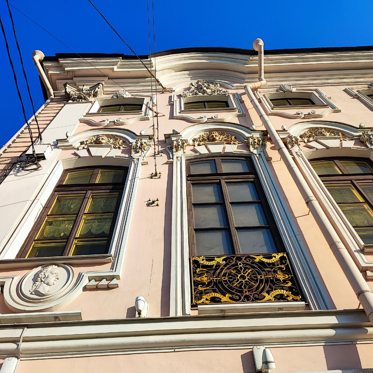 фасад Строгановского дворца