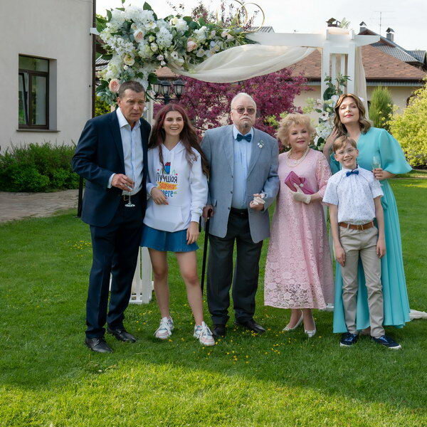     Светлана Антонова покажет «Школу женского счастья» на «России»