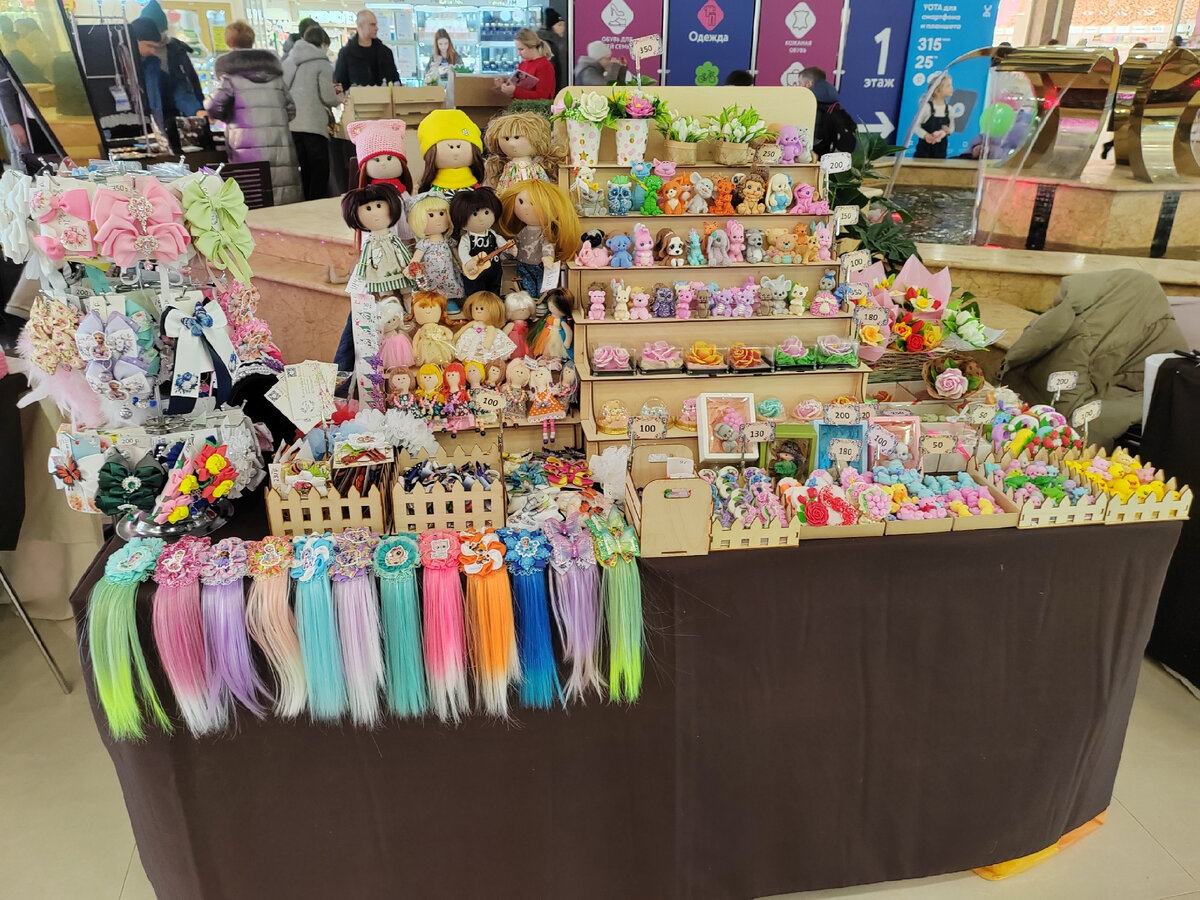 но красивенько жеж,чего не пошло хз, но все кто был все поражались, в те года одно из самых хлебных времен было-праздник же, а вот так..обидно и жалко, особенно на фоне таких неприятных впечатлений