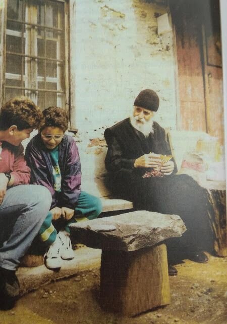 Читайте и слушайте книги преподобного Паисия Святогорца (1924-1994). Ссылки внизу