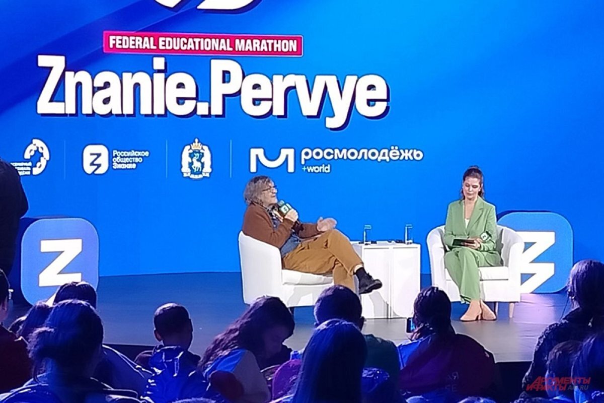    На ВФМ Кустурица рассмешил журналистку шуткой про цыган и Титаник