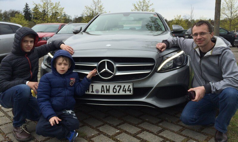 Арендованный Mercedes был практический новый - всего 5 месяцев и 17 тыс.км пробега