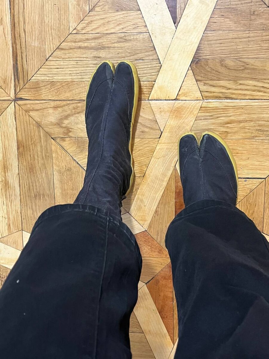 Мне не кажется такая обувь удобной! но при случае померяю :)))

