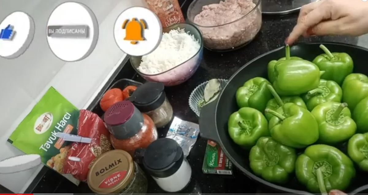 Сотейник с высокими бортами  для приготовления фаршированных перцев.