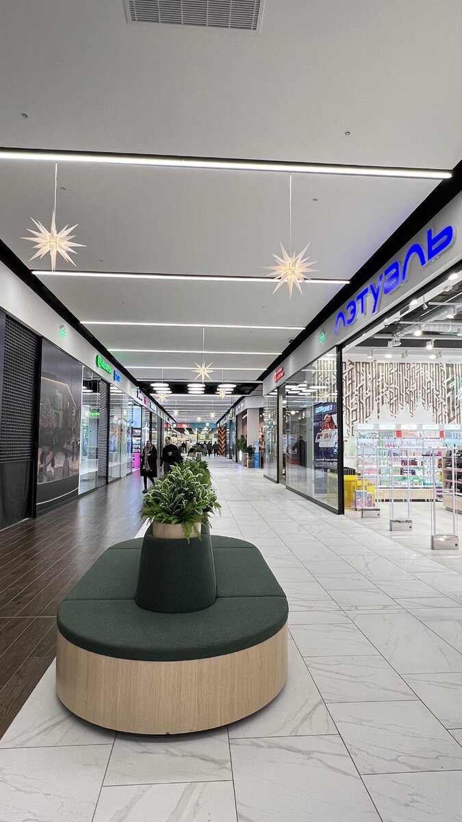 Бетонная плаза в мурино. Торговый центр в мурино. Трц экопарк в мурино проект. Тц мурино. Проект автовокзала в мурино.