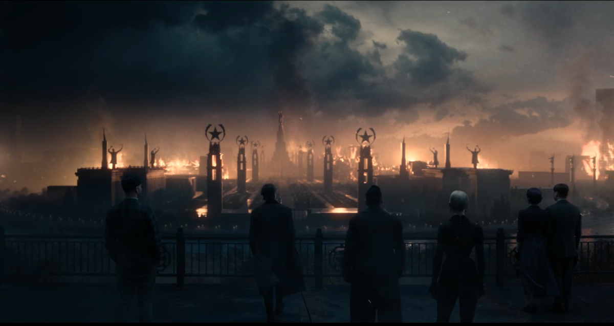 Воланд и его свита смотрят на горящую Москву