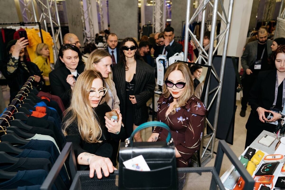  Орнелла Мути с дочерью