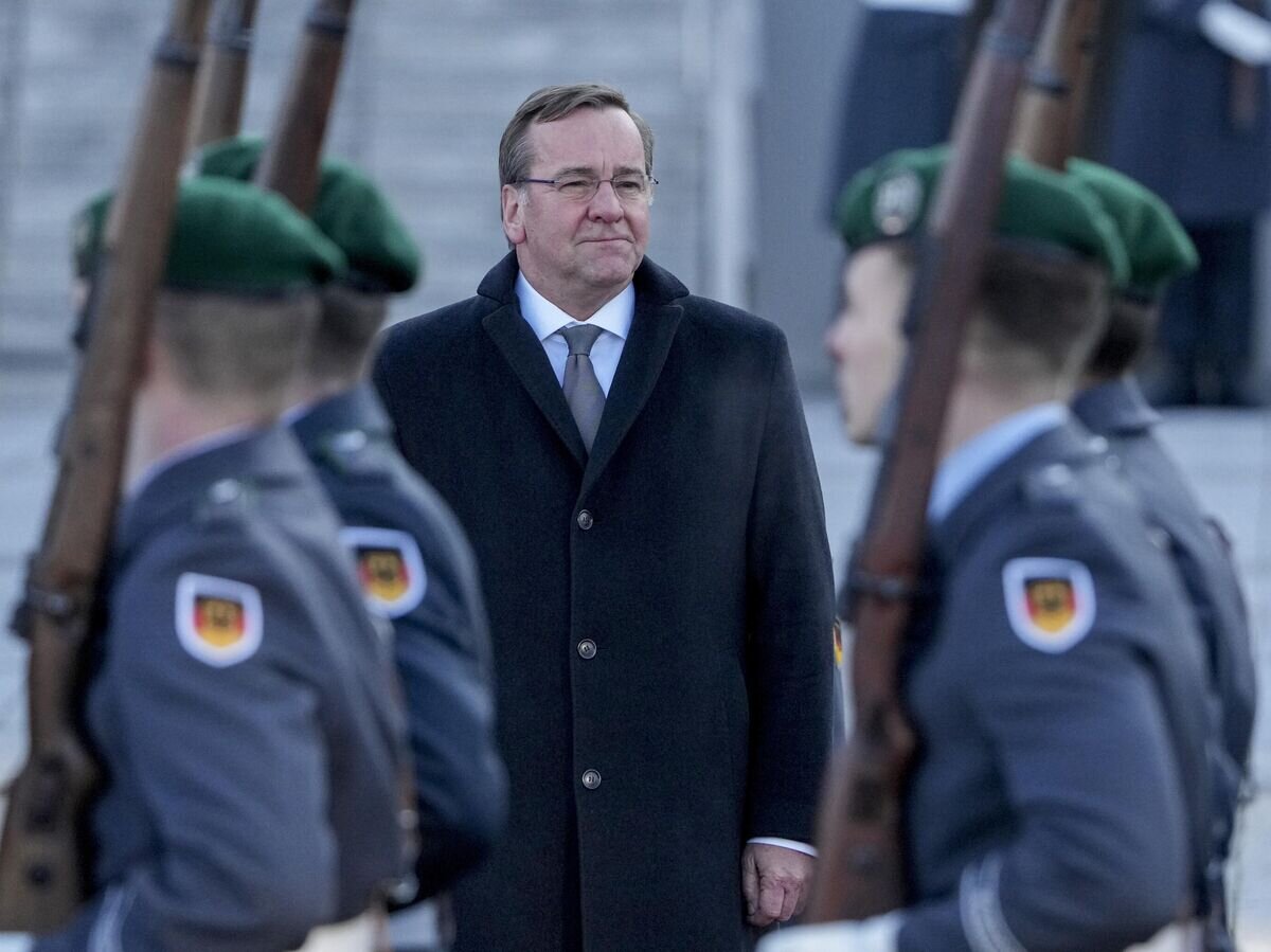    Министр обороны Германии Борис Писториус в Берлине© AP Photo / Michael Sohn
