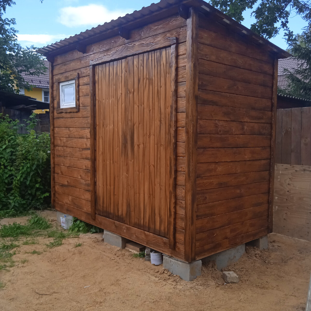 Ручки и прочее сосед сам установит, его прихоть.