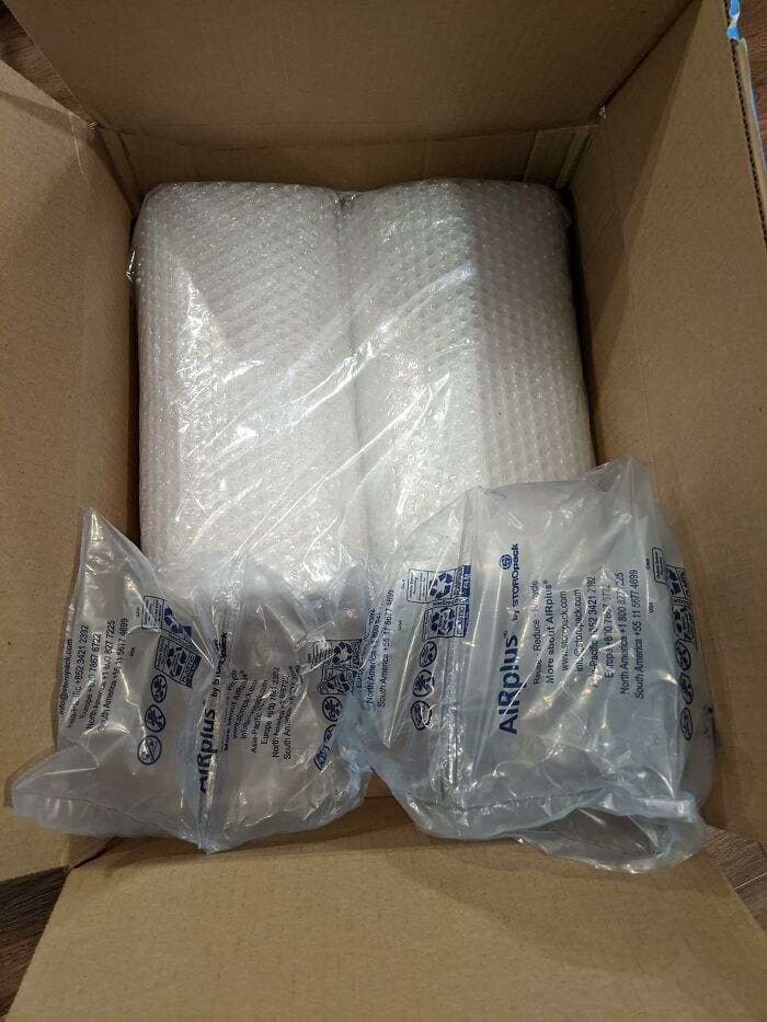 Источник: https://www.reddit.com/r/EgregiousPackaging/comments/13r4i4v/amazon_put_air_pillows_in_with_my_shipment_of