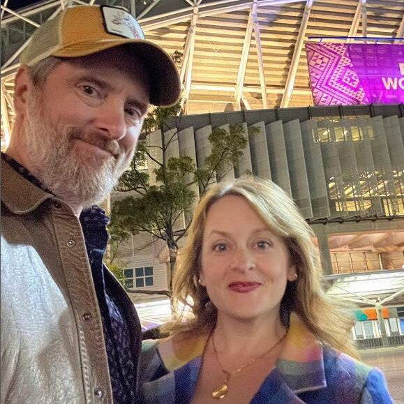     Тренер Бёрд из «Теда Лассо» показал новорожденному сыну матч «Арсенала»