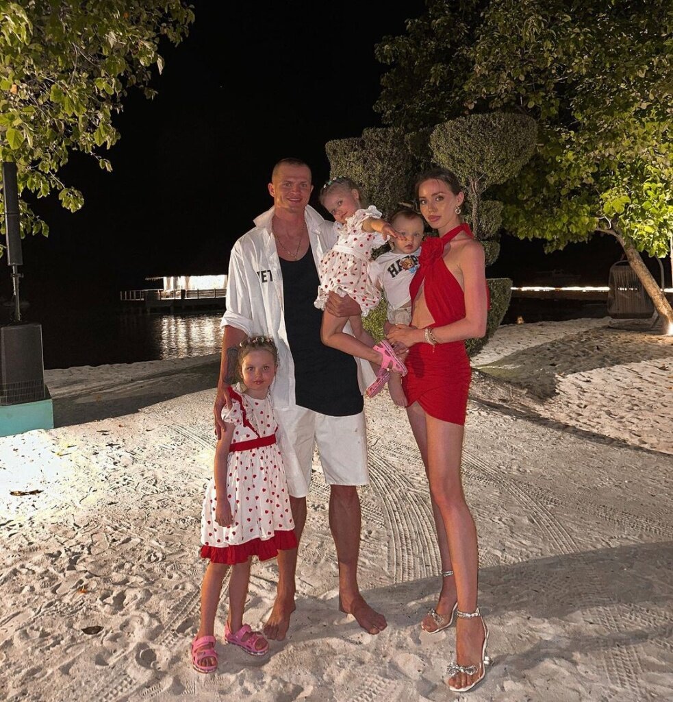 «Это не сказка, это жиза»: Анастасия Костенко уже ходит в салоны ...