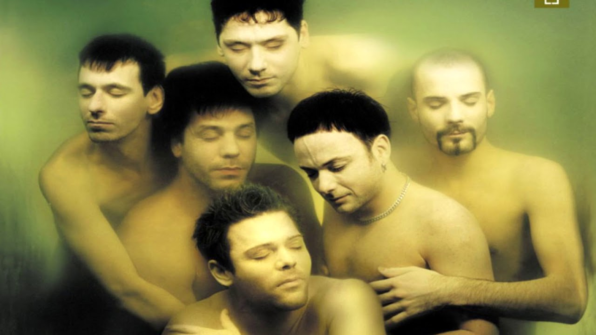 То ли в утробе матери, то ли утопленные в той самой реке. Rammstein. Фото: Дзен