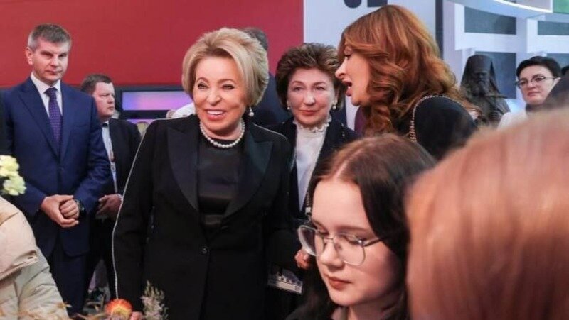    Валентина Матвиенко посетила стенд Ставрополья на ВДНХ Фото: Telegram-канал губернатора Владимира Владимирова