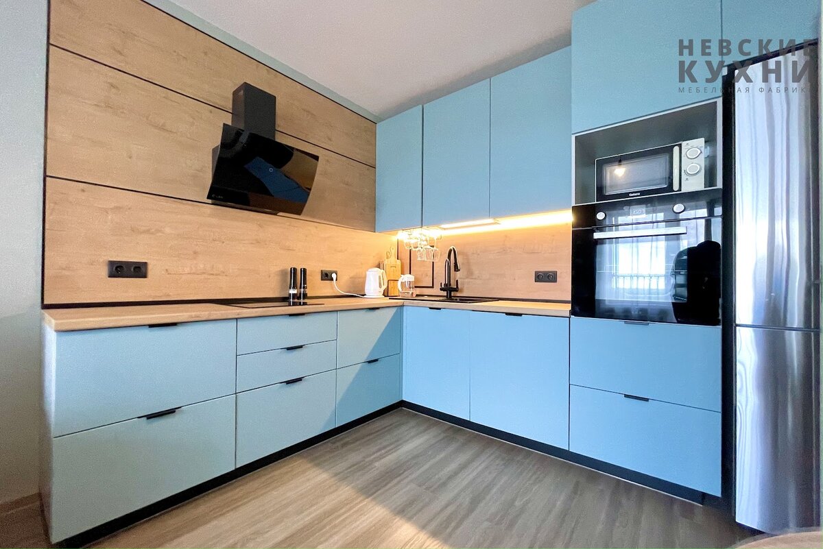 какой должен быть кухонный гарнитур. кухня в серо оранжевом цвете. красивые кухни. необычный кухонный гарнитур. проекты кухонных гарнитуров.