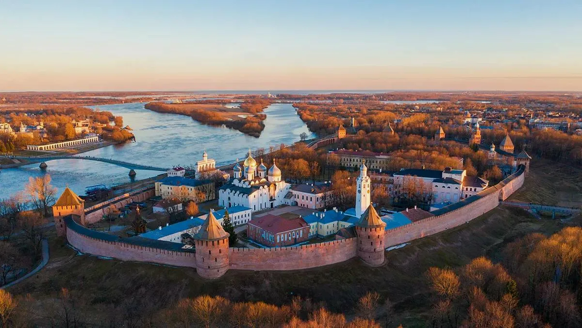 Наша древняя столица - Великий Новгород. Кремль. Фото из открытых источников.