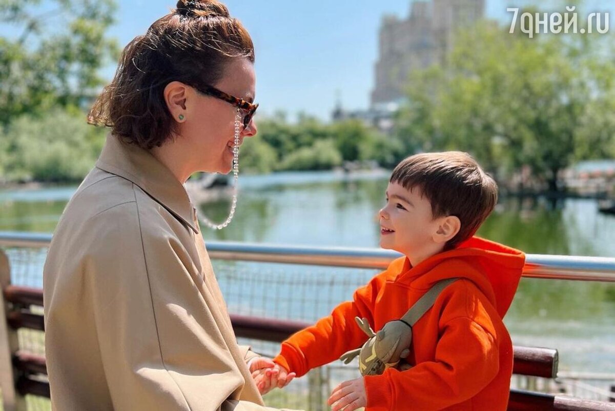    Татьяна Брухунова с сыном Соцсети