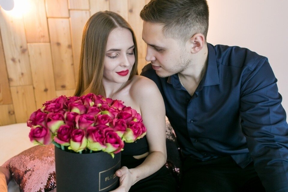    Получать цветы и подарки 8 марта можно и за свой счет. Мария ЛЕНЦ