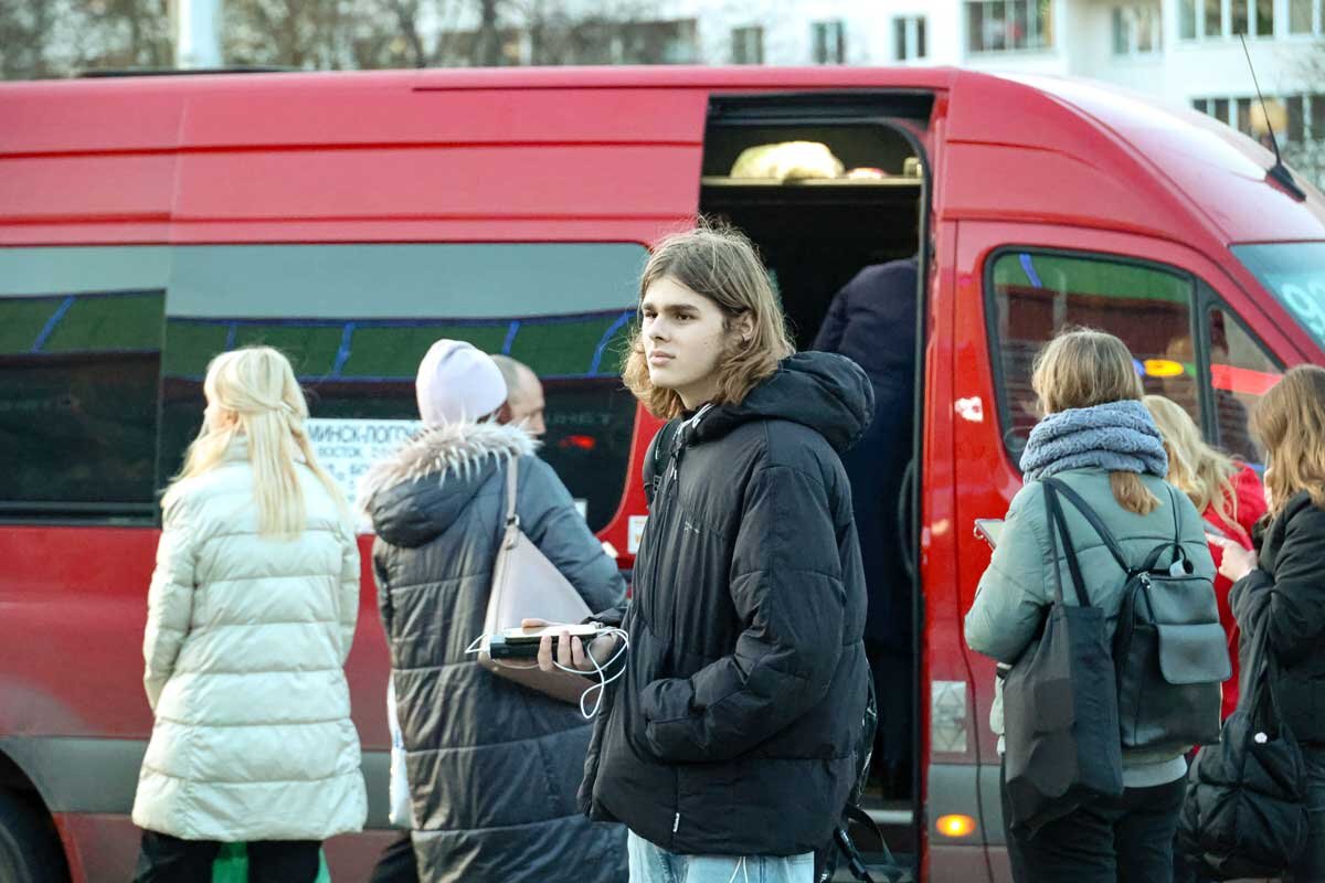 ГАИ начала штрафовать пассажиров за не пристегнутый ремень в маршрутке |  Tochka.by | Дзен