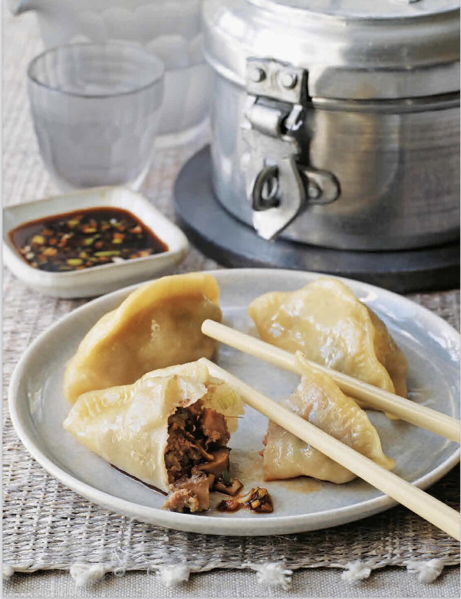 Фото из книги «Великая китайская кухня. Грандиозное путешествие и 300 рецептов из Поднебесной». © Издательство «МИФ» 