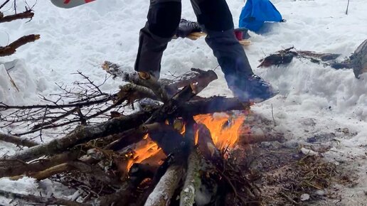 Лыжный поход (скитур) в дикие горы, куда невозможно добраться на подъёмниках