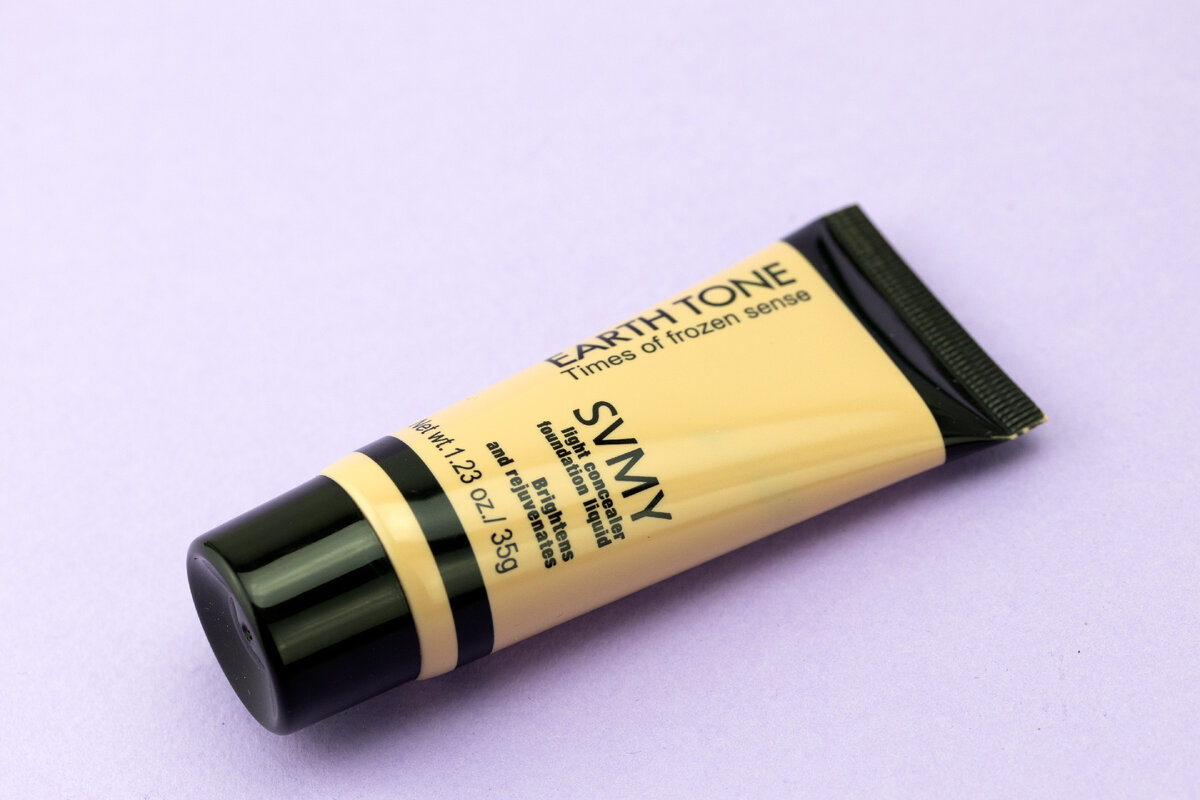 Тональная основа- консилер Earth Tone SVMY