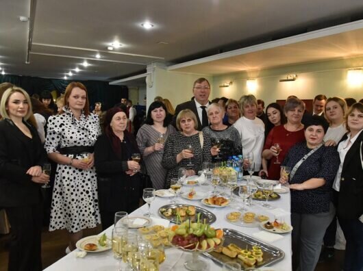    Депутаты-единороссы поздравили семьи участников СВО с Международным женским днем //Фото Единая Россия