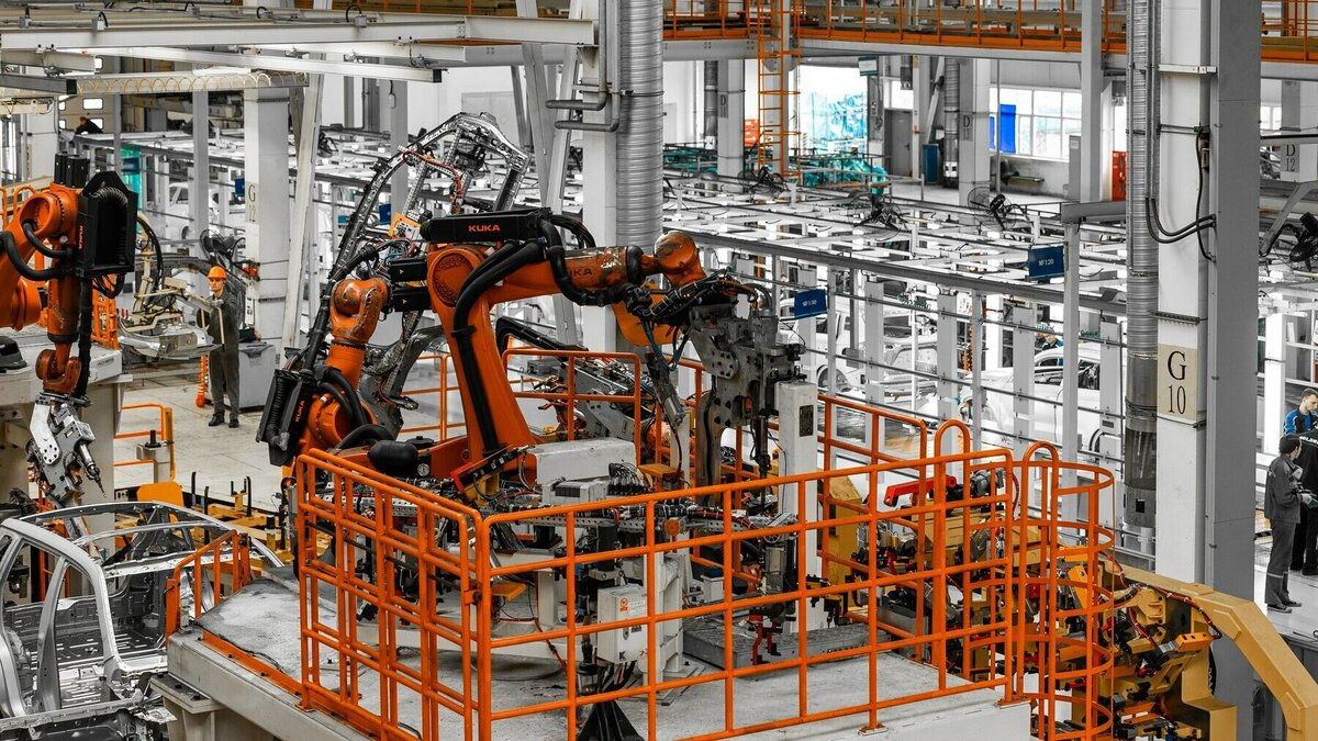     Таким образом активисты выразили свой протест.