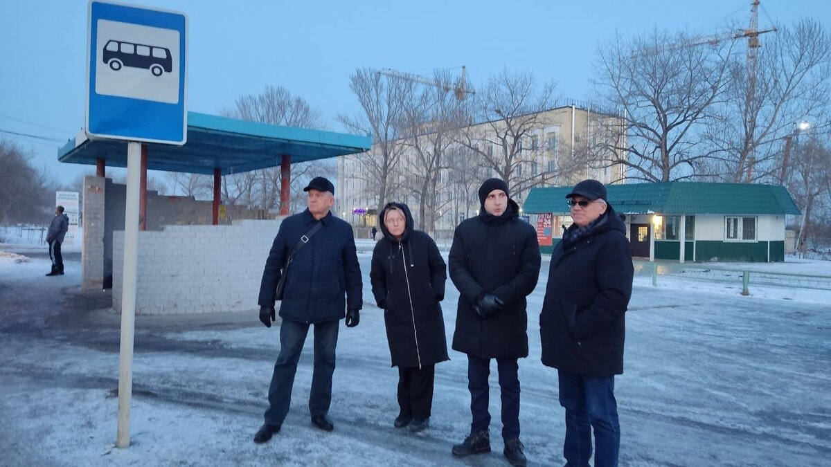    В Энгельсе перевозчик отказался от маршрута, а чиновники не дождались автобуса вечеромНовости Саратова и области – Сетевое издание «Репортер64»