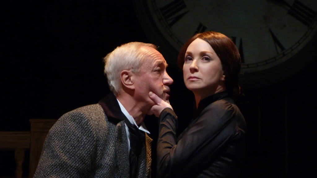 Сцена из спектакля «Волки и овцы». Фото: Анастасия Карно. 