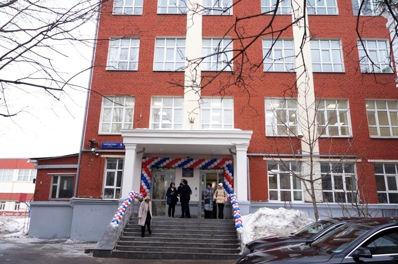 Еще в конце января Московское государственное хореографическое училище имени Л.М. Лавровского переехало в четырехэтажное здание, которое располагается  на улице Чаплыгина.-10