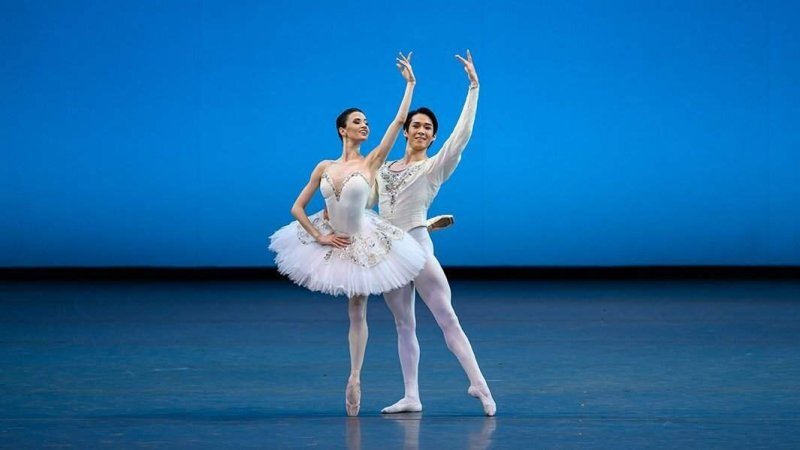 1 марта, в день рождения Шопена, в кинотеатре "Октябрь" прошёл премьерный показ фильма или, наверное, правильнее кино-версии балета "Le Pari".-3