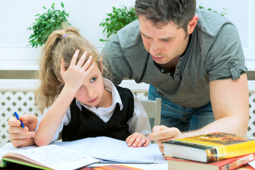 Плакаты для первого класса. Делать уроки 2 класс. Таблицы по математике 2 класс школа россии с правилами. Плакаты для начальной школы. Леворукие дети в школе.