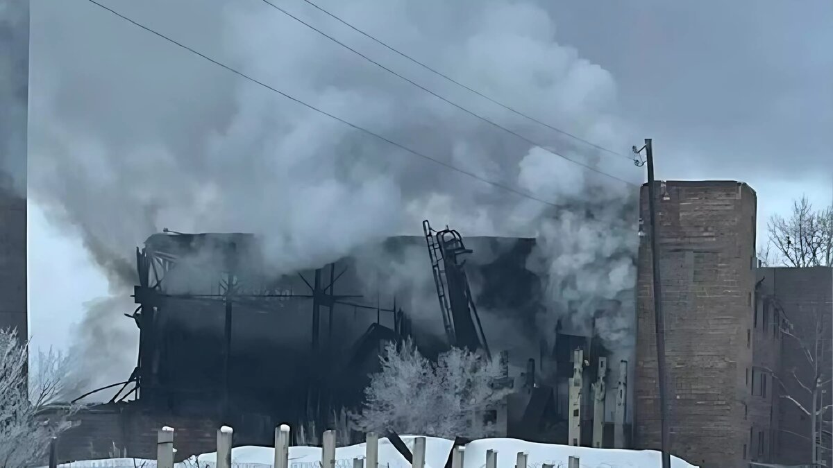     Сегодня утром на Шагонарской ТЭЦ в соседней Туве произошло ЧП. Пострадало большинство находившихся на электростанции сотрудников. Об этом пишут соцсети местной администрации и глава Тувы Владислав Ховалыг.