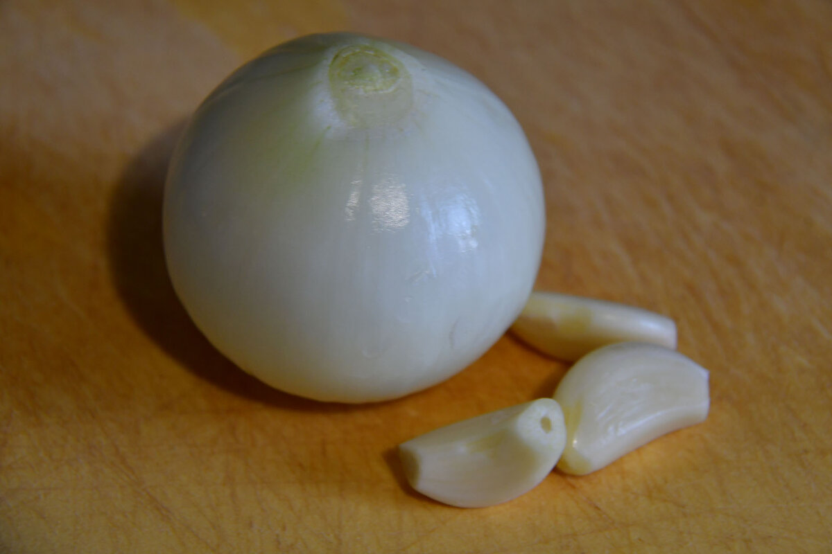 Лук и чеснок