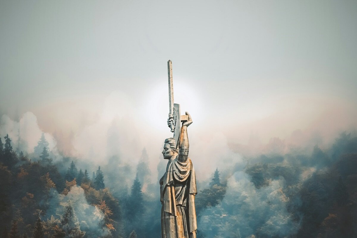 Зеленский хочет заместить все руководство ВСУ своими сторонниками.  Фото: Фото: unsplash.com