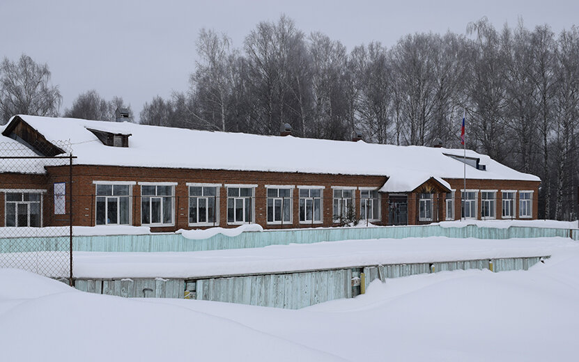    «Я не буду больше ходить в твою педофильскую школу!»: охранника в Удмуртии обвинили в домогательствах к ученице