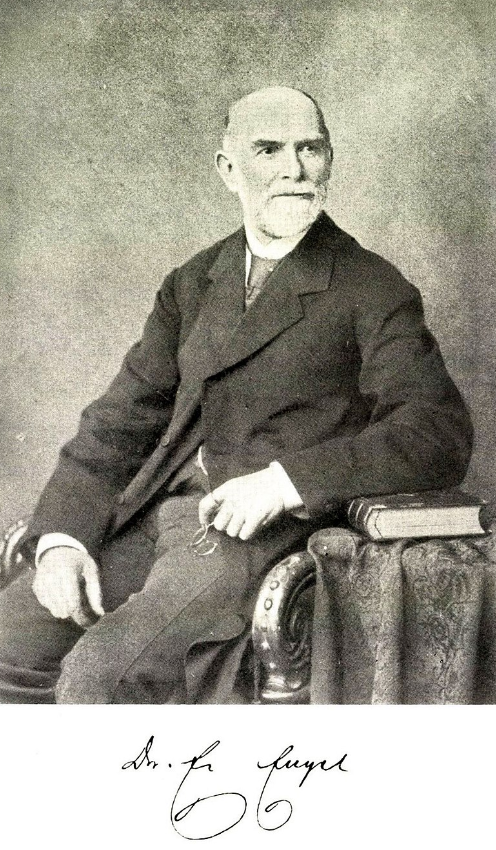 Фото с сайта https://www.wikidata.org/wiki/Q61664#/media/File:Ernst_Engel,_MTA_emlékbeszédek,_1916.jpg