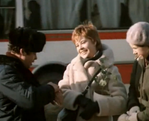 кадр из фильма "Вам телеграмма..."