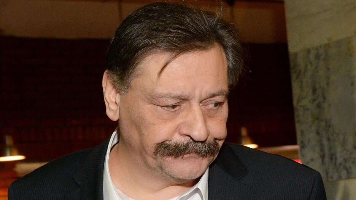 Дмитрий назаров как сейчас выглядит 2025 Выходит, притворялся всю жизнь...". Какими стишками актер-предатель Дмитрий Наза