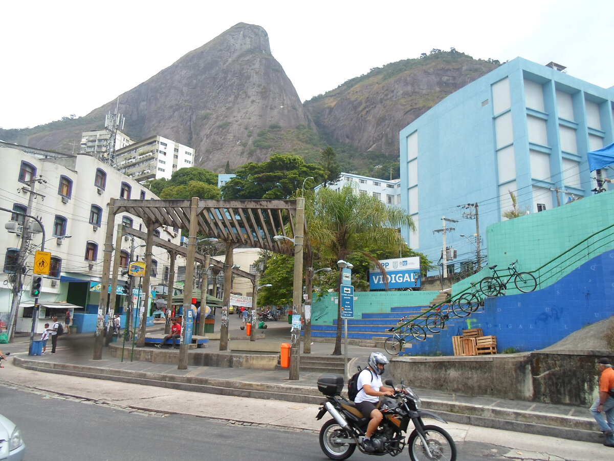 Вот моя фавела, вот мой Видигал 😊