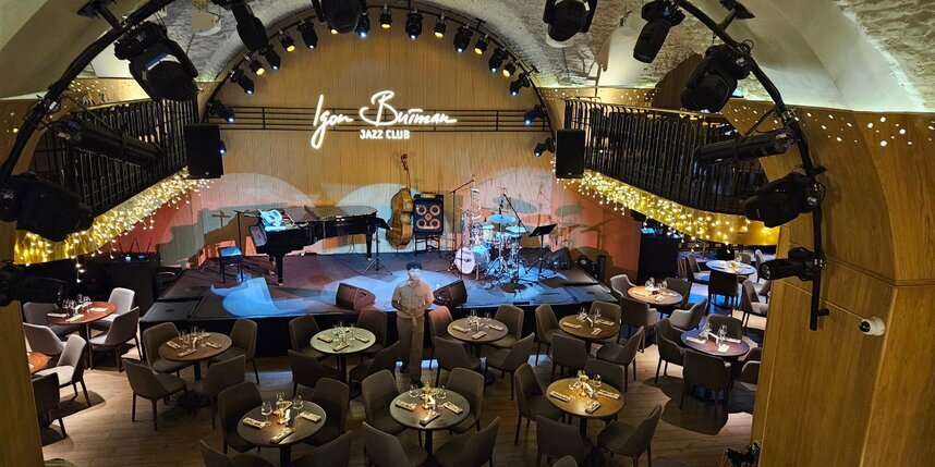    Джаз-клуб Игоря Бутмана.Евгения Назарова