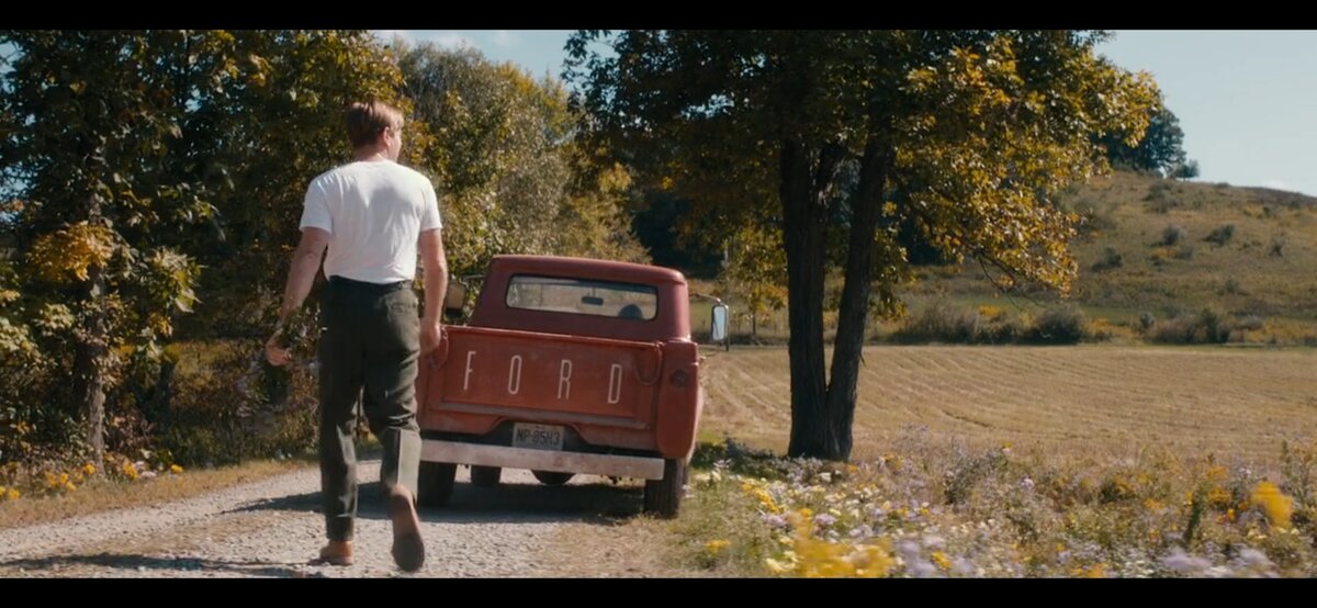 Кадр из фильма. Американская пастораль (2016). США, Гонконг. Драма. В ролях: Юэн МакГрегор, Дженнифер Коннелли, Дакота Феннинг.