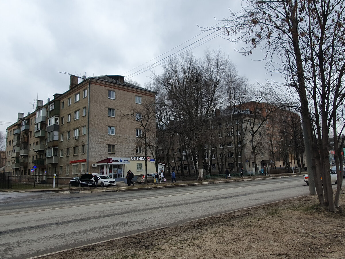 г. Пушкино, центральная улица города, Московский проспект, где когда-то жил автор. Фото автора, 2023 г.