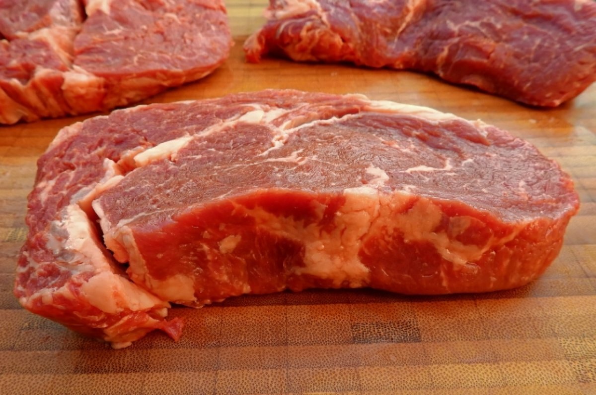    В Екатеринбурге закрыли ларёк, в котором делали шаурму рядом с помоями