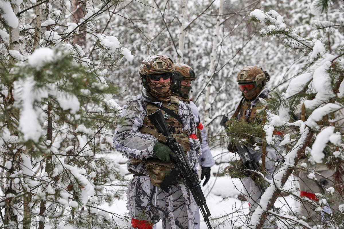 Фашисты, а не защитники Украины. Боевики ВСУ расстреляли раненных русских  солдат | Русский Фронтир | Дзен