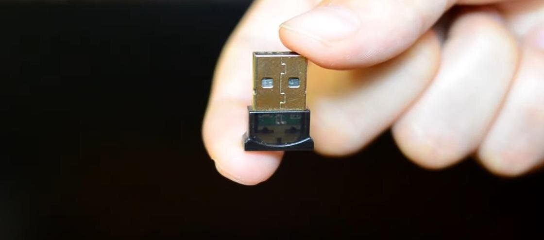    Bluetooth-адаптер для геймпада:YouTube/СЛИВЫ ЭТО ВАМ НЕ ШОУ