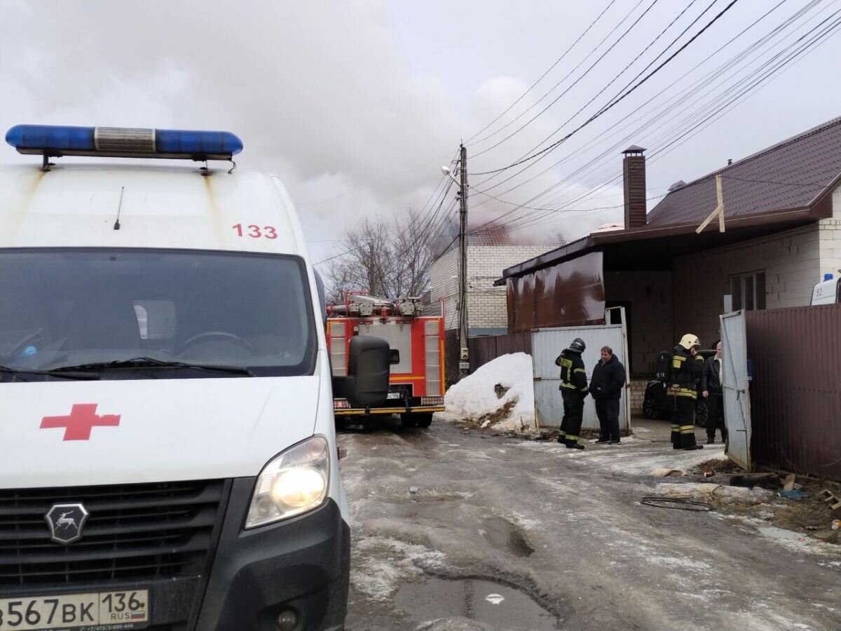 В центры и приюты определили постояльцев сгоревшего в Воронеже частного  пансионата | «Воронежские новости» | Дзен