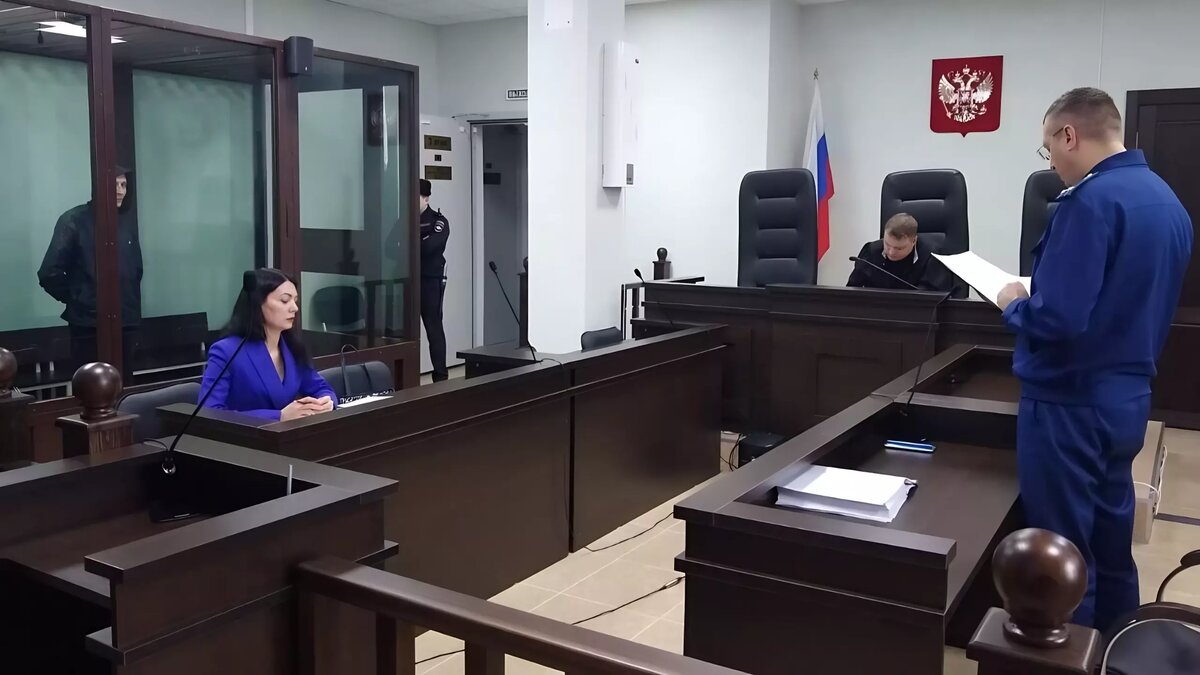     Приговор одному из мужчин вынес Омский областной суд.